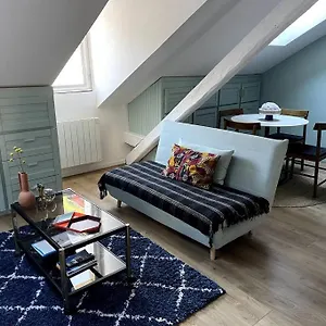 https://appartement-centre-ville-cauterets-entirement-rnov-3-4-p.midi-pyreneeshotels.com